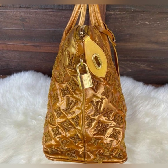 Limited Edition 2011 LOUIS VUITTON Monogram Fascination Lockit - Picture 2 of 15